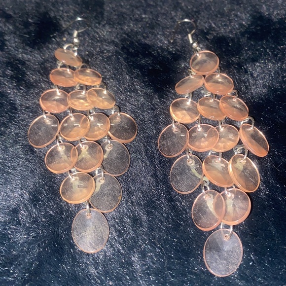 Pink beaded chandelier earrings - Picture 4 of 5